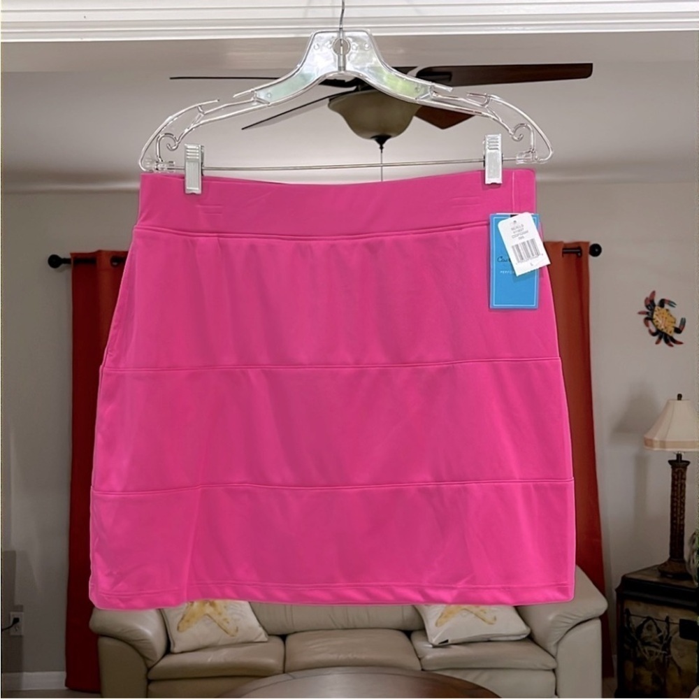 NWT Court Haley Women’s Pull On Solid Hot Pink Golf Skort Size M